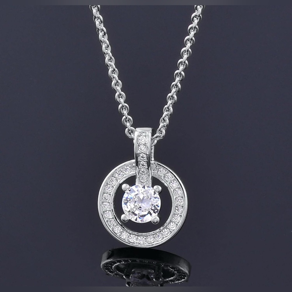 Moissanite 1Ct Round Cut VVS1 Solitaire Pendant Necklace NWT & GRA